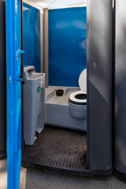 Best Porta potty delivery and setup  in Anahuac, TX